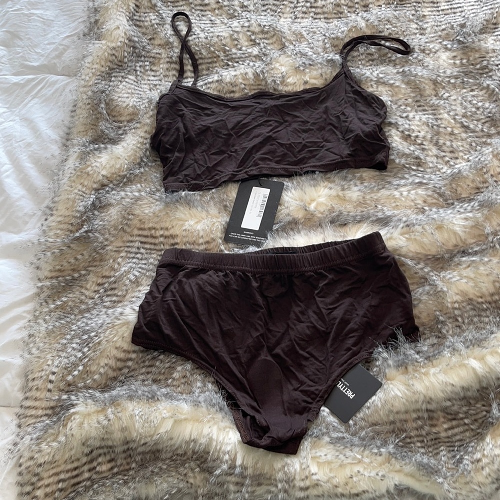 Pretty little thing chocolate co-ord lounge bra and panty